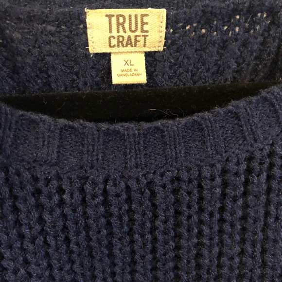 Sweater - Picture 4 of 4